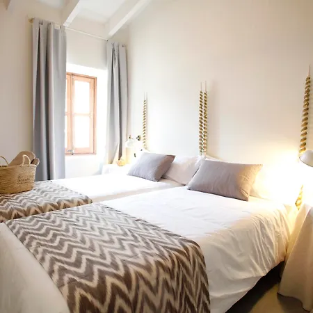 Hotel Ca Sa Tieta 3*