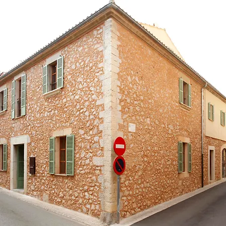 Ca Sa Tieta Hotel 3*