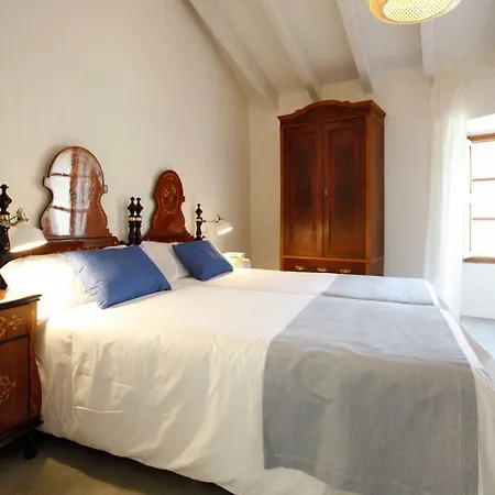 Ca Sa Tieta Hotel 3*